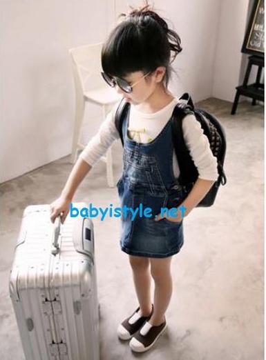  Sales ชุดเอี๊ยมกระโปรงยีนส์ มีกระเป๋าหน้าเล็กติดกระดุมข้าง(ไม่รวมเสื้อตัวในค่ะ)ไซส์7 รหัสPJ0095