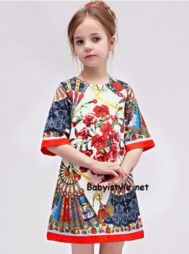  Salesเดรสแขน 3 ส่วนสีขาว กระโปรงทรงเอนิดๆ มีซิปหลัง มีซับในทั้งตัว เนื้อผ้าลาย ไซส์ 100 รหัส KK0751