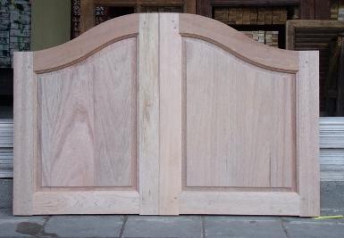 บานคาวบอยไม้เต็งแดงขอบบาน 11/2นิ้วกว้าง 60ซม.สูง 80ซม. ราคาต่อบาน มีเอกลักษณ์เฉพาะตัว บานคาวบอยไม้เต็งแดงขอบบาน 11/2นิ้วกว้าง 60ซม.สูง 80ซม. ราคาต่อบาน มีเอกลักษณ์เฉพาะตัว